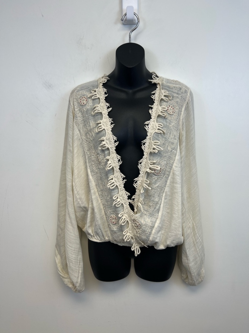 Free People Cream Boho Long Sleeved Open Front  Blouse Size XS